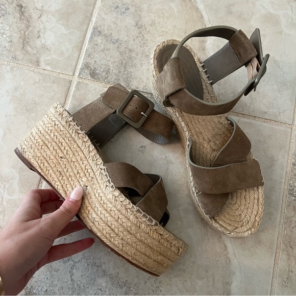 Celine espadrille flat wedge, Size 38 - Picture 4 of 13